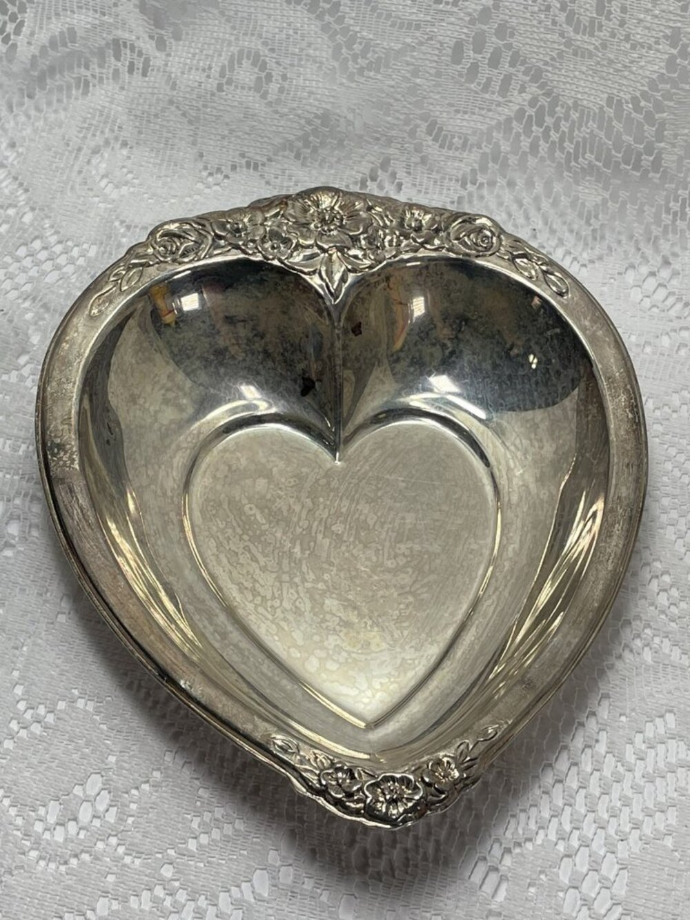 Vintage Laurel Mist 648 Silver Heart Shaped Candy Dish 7.25" Trinket Candy Tray - Picture 2 of 12